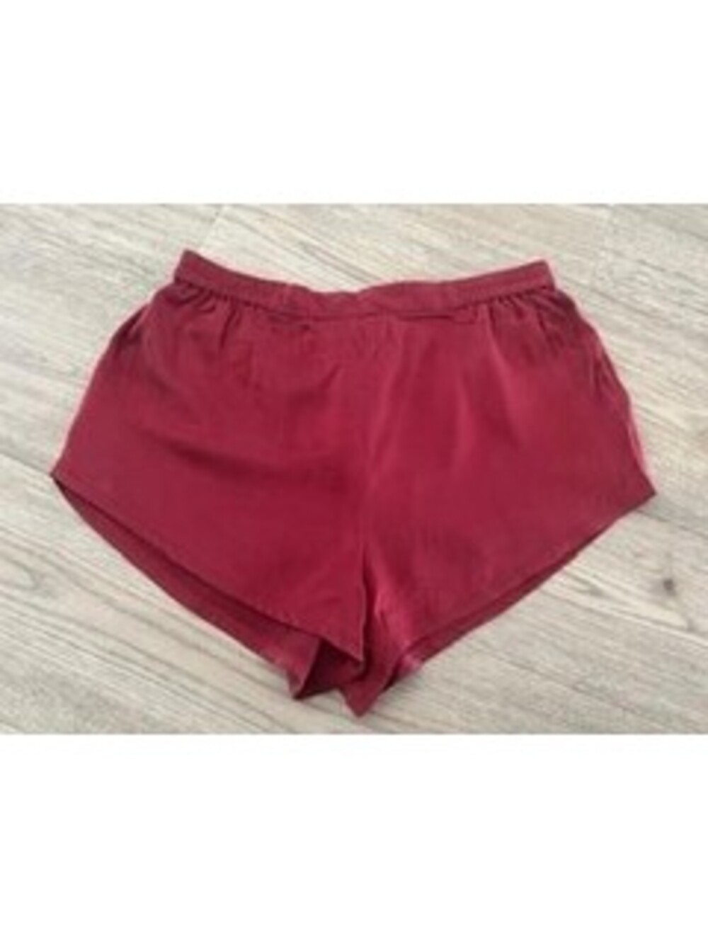 Quince 100% Washable Silk Pajama Shorts Womens Medium Crimson Red Athletic Style
